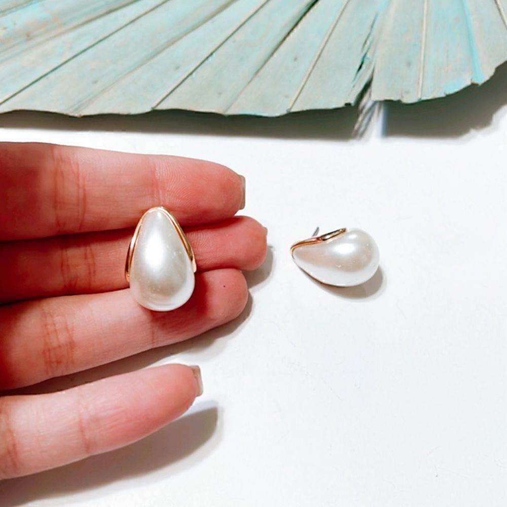 Pearl  cuff  earrings  #19